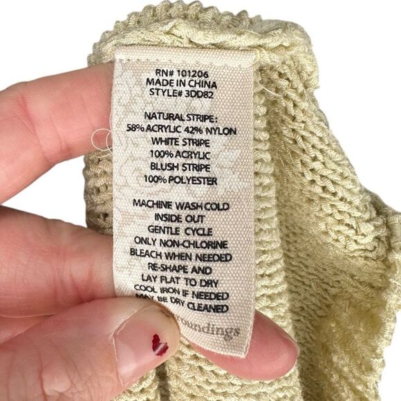 |EUC| SOFT SURROUNDINGS Striped Beige and White Women's Sweater - Picture 7 of 7